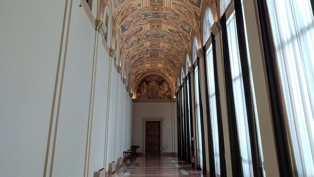 Ватикан и геополитический журнал Limes запускают курс о «мировой революции» и кризисе США