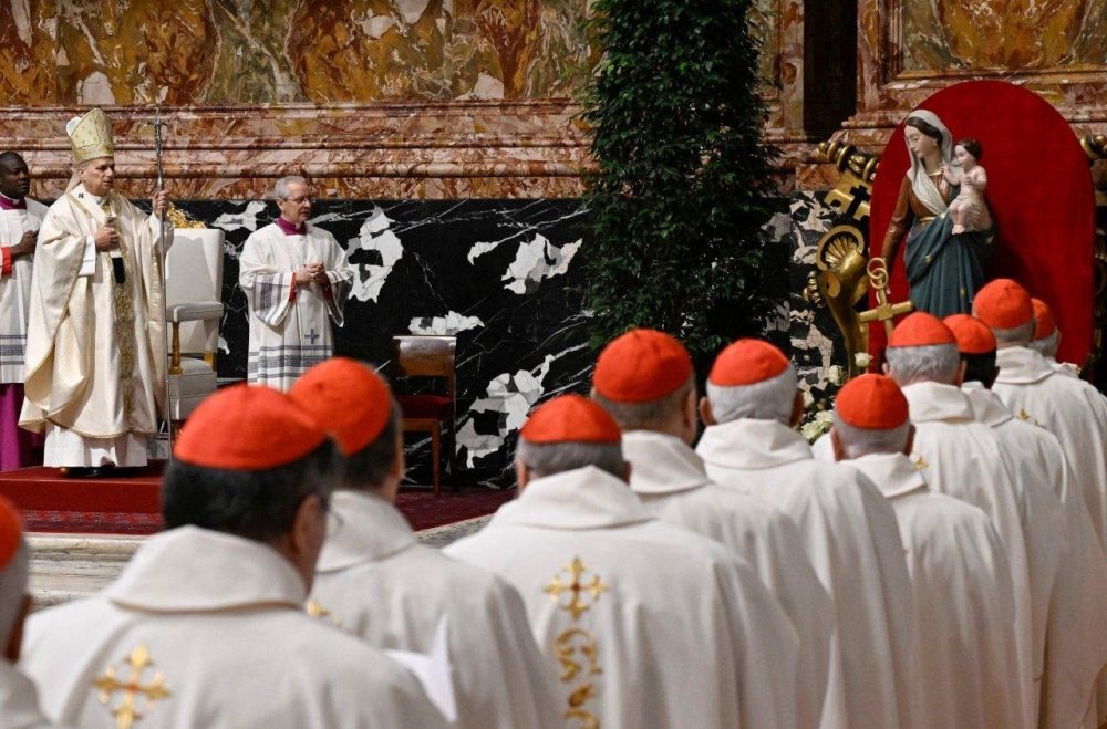 Папа Лев XIV кардиналам: «Служение начинается с единства и молитвы, а не с частных повесток»