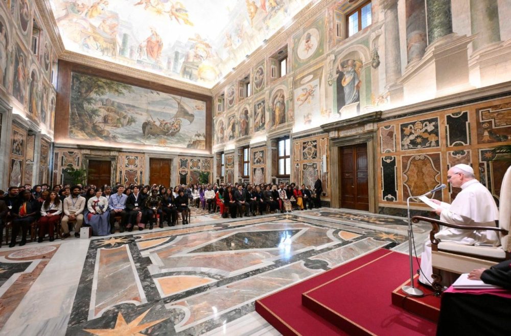 Лев XIV призывает молодежь к созданию культуры мира и справедливости