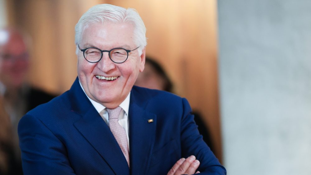 Церкви Германии поздравили президента Штайнмайера с юбилеем, отметив его роль «островка спокойствия»