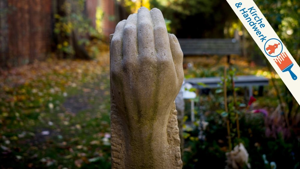 Всё конечно: как берлинский камнерез создаёт уникальные надгробия