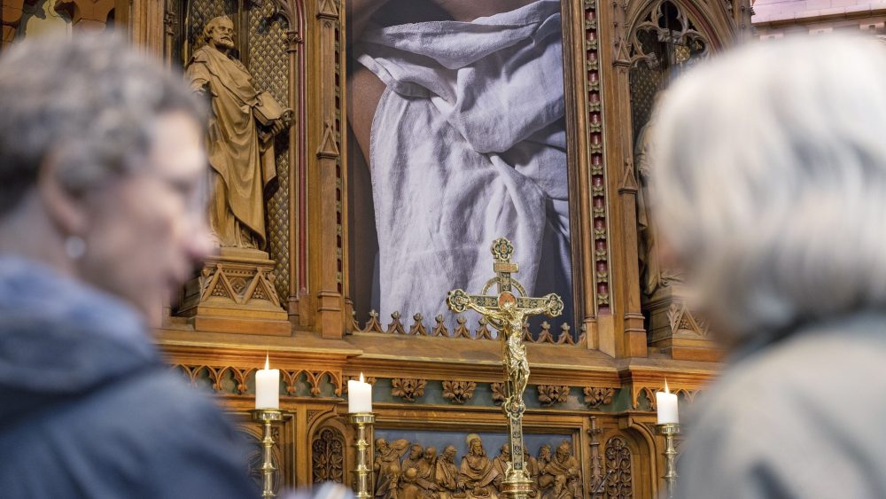 Пострадавшая критикует медлительность в расследовании случаев сексуального насилия в Евангелической церкви Германии