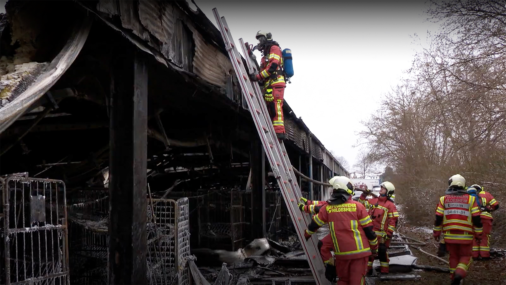 Крупный пожар в прачечной Diakonie: пострадали двое, судьба 360 сотрудников под вопросом