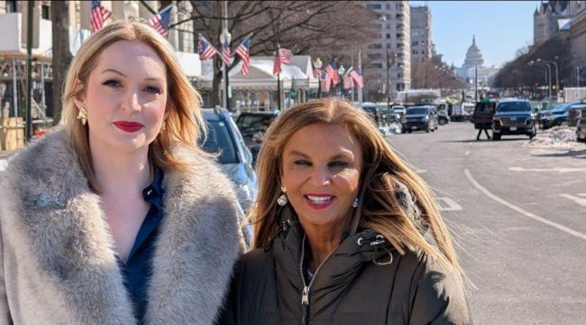 Медсестра из Дарлингтона рассказывает о смелой позиции в защиту биологической реальности на выступлении в США