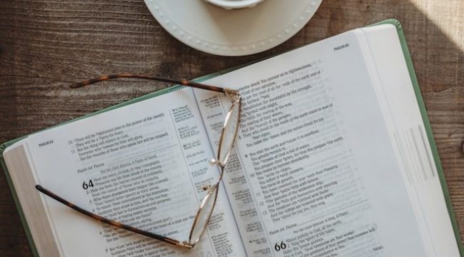 Менее трети прихожан читают Библию ежедневно