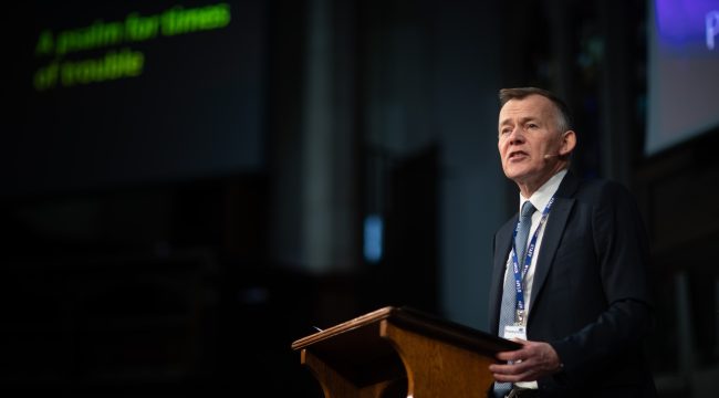 Пресвитерианская церковь в Ирландии призвана вернуться к Богу в условиях кризиса защиты