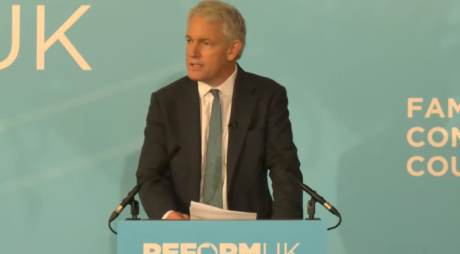 Дэнни Крюгер: Британия страдает от последствий сексуальной революции