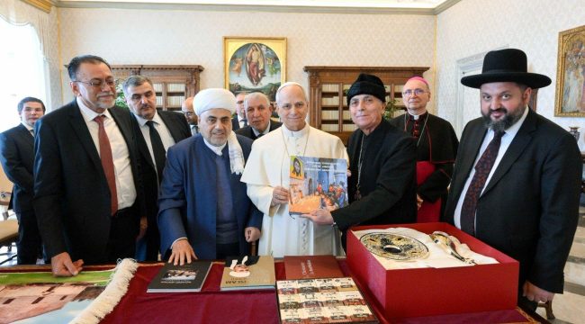 Глава УМК Аллахшукюр Пашазаде и делегация Азербайджана встретились с Папой Римским Львом XIV в Ватикане