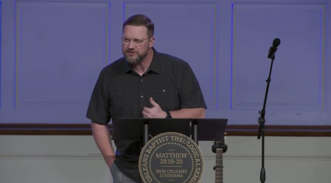 Университет Труэтт Макконнелл назначил Ларри Лайона новым президентом