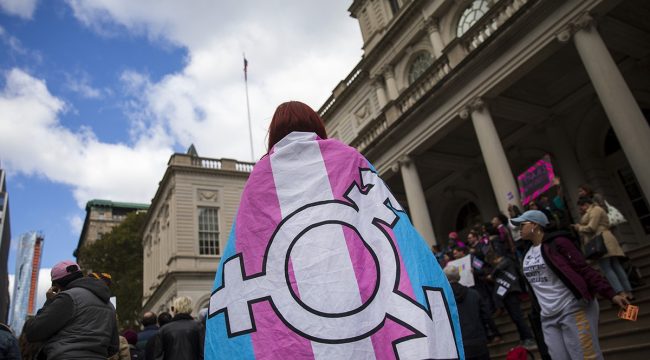 Возвращается ли здравый смысл в вопросах трансгендерности?