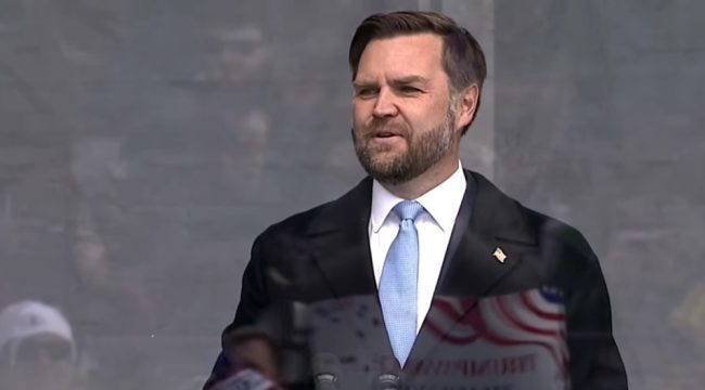 В историческом визите Вэнс называет Армению 'основой христианской цивилизации', удалив упоминание о геноциде