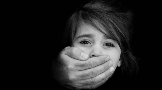 Родители, будьте осторожны: сеть 764 манипулирует вашими детьми прямо у вас дома