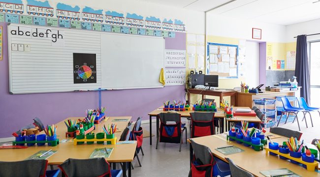 Школу в Иллинойсе обвиняют в незаконном запрете христианских клубов Good News: иск