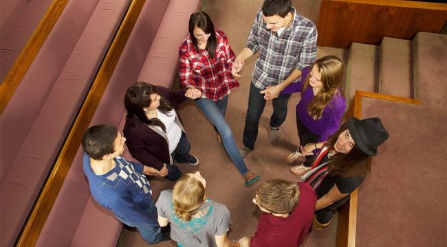 Почему молодое поколение Z пересматривает свои взгляды на религию