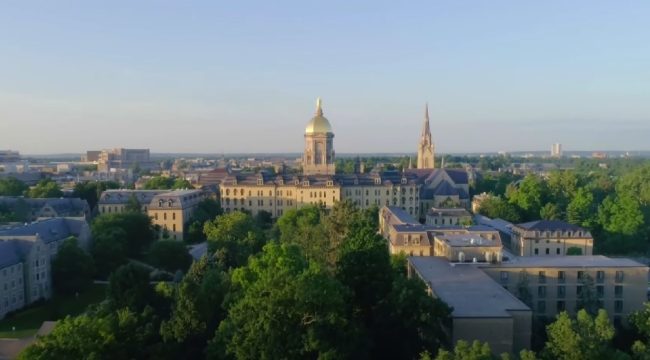 Епископ критикует Университет Нотр-Дам после назначения защитницы абортов на пост директора