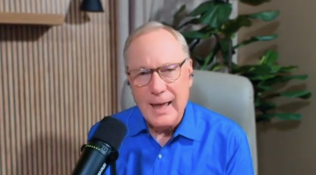 Макс Лукадо поддерживает Джона Корнина на выборах в Сенат США, отмечая его 'замечательную целостность'