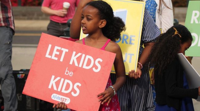 Округ Монтгомери обязан выплатить 1,5 миллиона долларов родителям верующих после решения Верховного суда