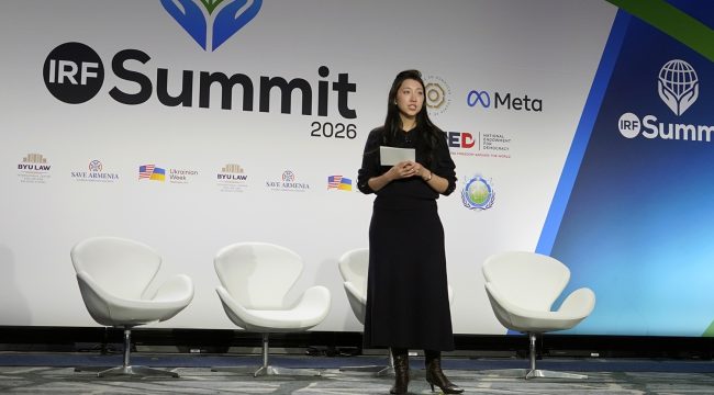 Дочь заключённого пастора в Китае выразила надежду на Международном саммите по свободе вероисповедания