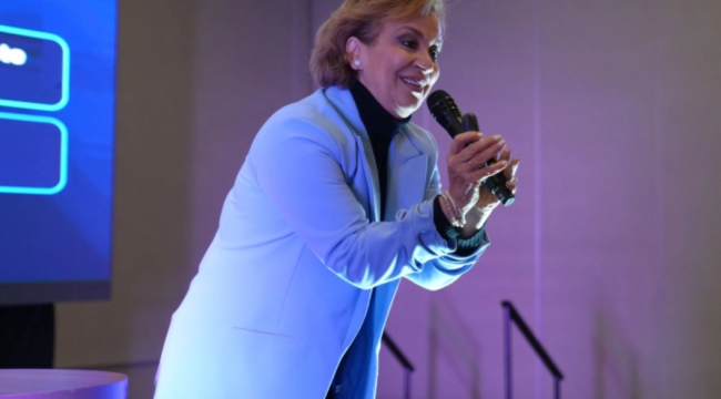 Спикер медиа-саммита акцентирует внимание на духовной власти в коммуникации