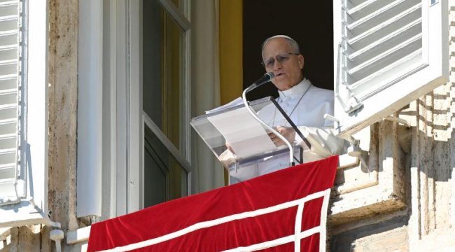 Папа Лев XIV призывает погасить смартфоны, чтобы создать «пространство для тишины» в период Великого поста