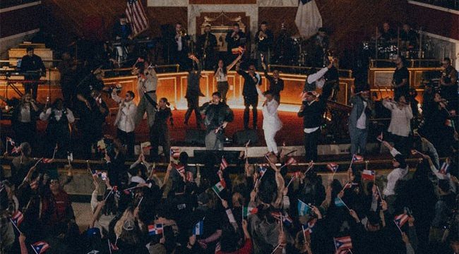 Израиль и New Breed выиграли Грэмми за лучший альбом современной христианской музыки