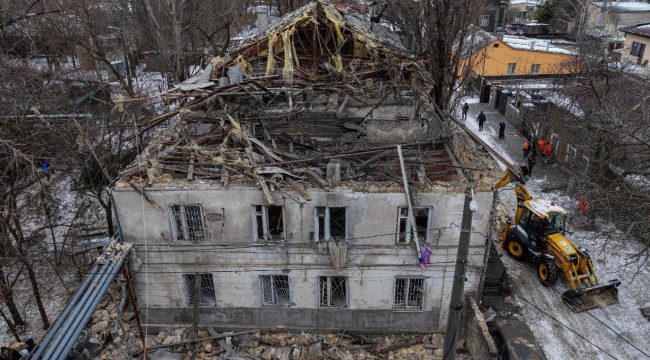 Папа Франциск призвал к молитве за Украину и защитил Договор СНВ-III