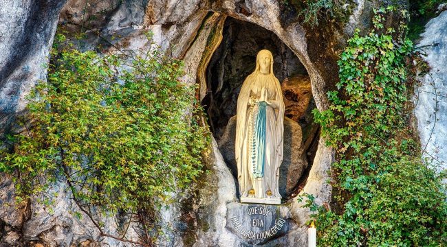 Явления Пресвятой Девы Марии Лурдской: Послания и Чудеса