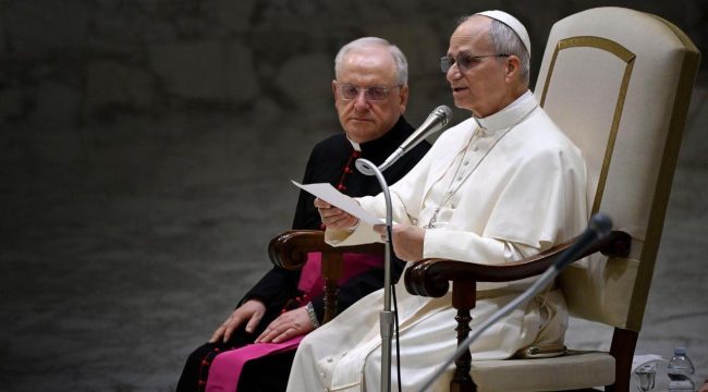 Папа Римский призвал к единству в Европе и молитве за больных