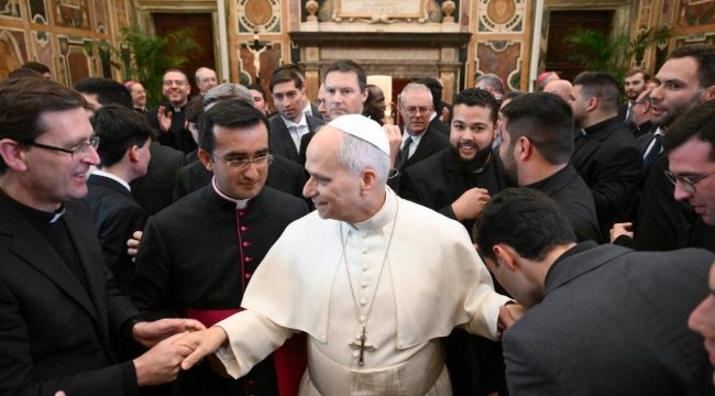 Папа Римский: Семинаристы должны укореняться в Боге для истинного служения