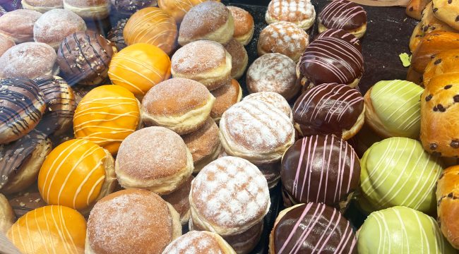 Кто станет победителем карнавальных пончиков?