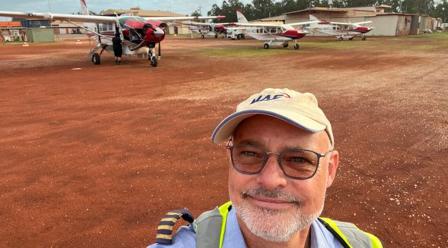 Как миссионерский пилот помогает людям