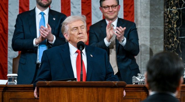 Трамп преувеличивает и искажает президентские полномочия в обращении к нации