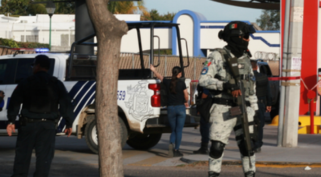 Насилие в Мексике после смерти главы картеля: молимся о мире