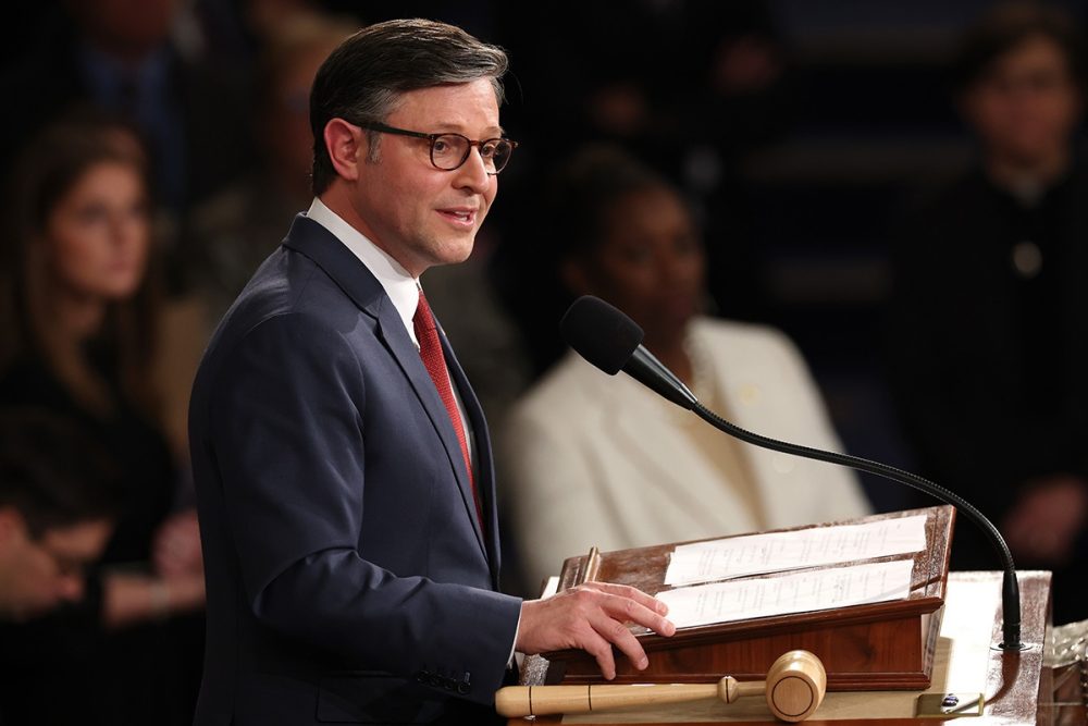 Майк Джонсон: «Границы имеют библейское значение», ответил на критику папы Льва XIV по поводу политики Трампа