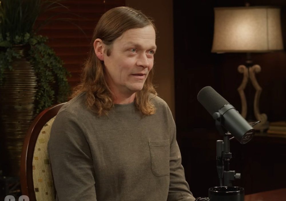 Брэд Арнольд, солист 3 Doors Down, скончался во сне от рака почек 4 стадии