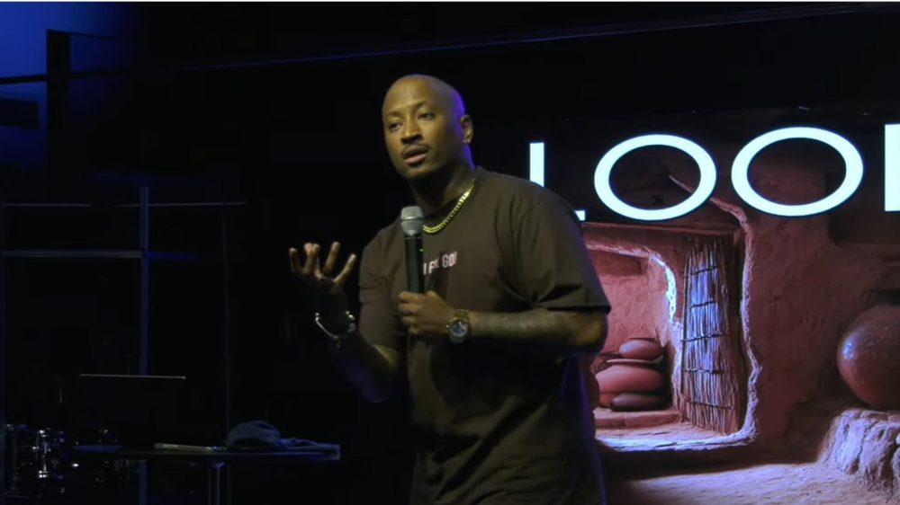 Пастор Адриан Дэвис, присвоивший более $400 тыс. у церкви, приговорён к 5 годам тюрьмы