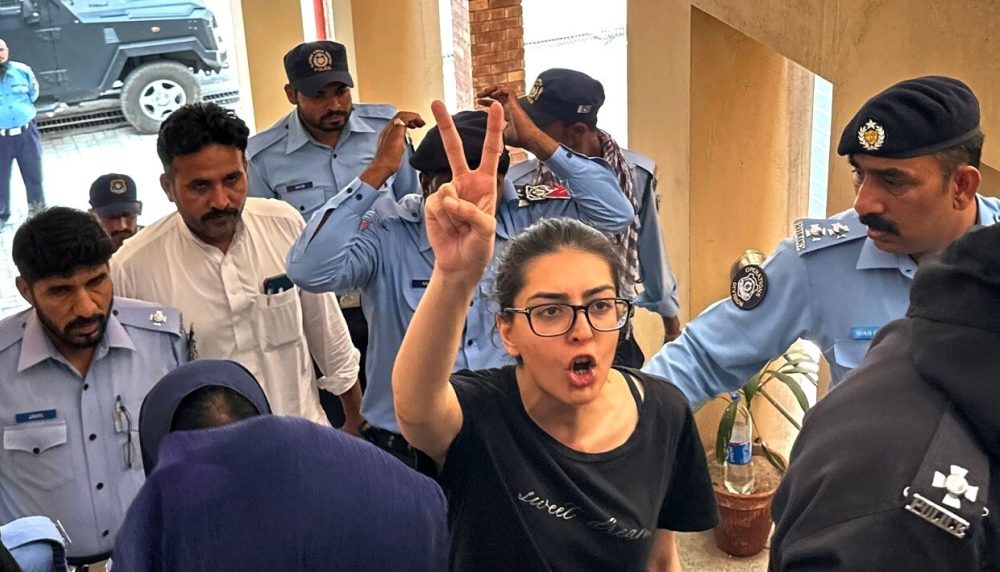 Заключение правозащитников в Пакистане вызвало международное осуждение