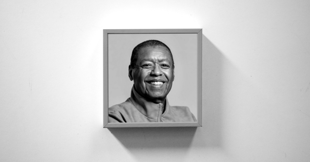 Ушел из жизни Рон Кеноли, певец и лидер поклонения, ставший символом современного христианского музыкального движения