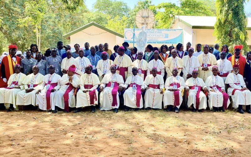 «Строго запрещено»: епископы Ганы запретили политические кампании в помещениях церкви