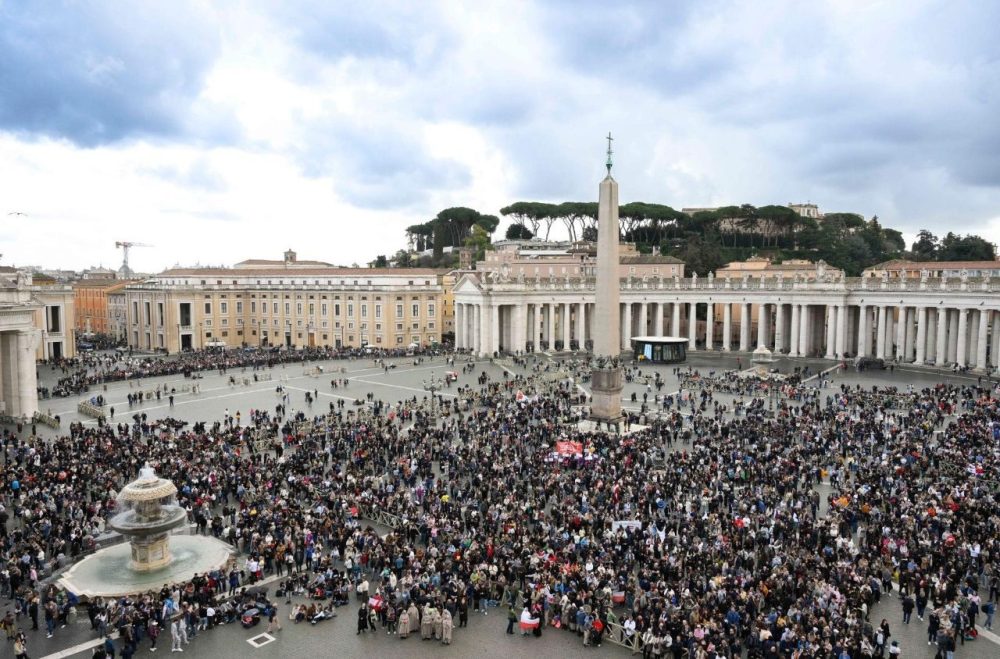 Лев XIV: Достоинство как основа мира и надежды на единство