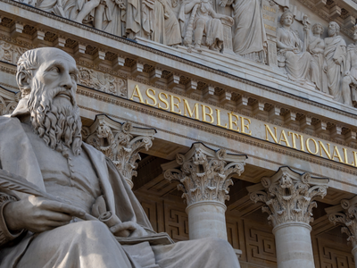 Депутаты снова одобряют в комиссии создание 'права на помощь в умирании'