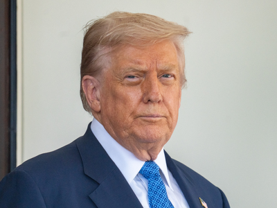 США: Трамп анонсировал молитвенное собрание в Вашингтоне 17 мая