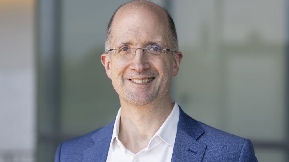 Толерантность и карнавальные традиции: Тема единства в Розенмонтагзуг в Дюссельдорфе