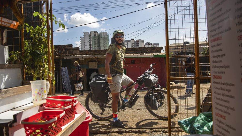 На велосипеде за миром: путешествие через Восточную Африку