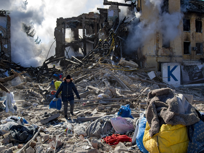 Четыре года войны: как украинцы продолжают жить несмотря на трудности