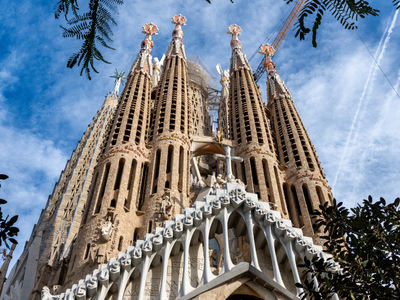 Саграда Фамилия в Барселоне стала самой высокой церковью в мире