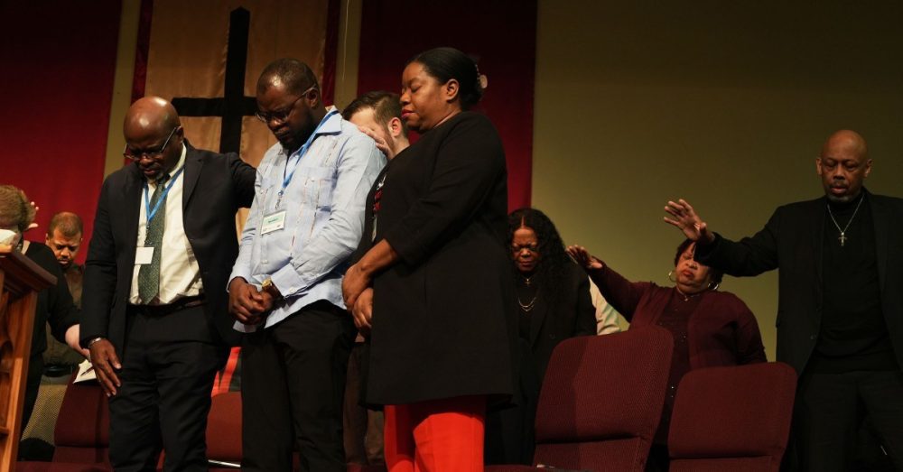 Гаитянцы получают временное облегчение перед рейдами ICE