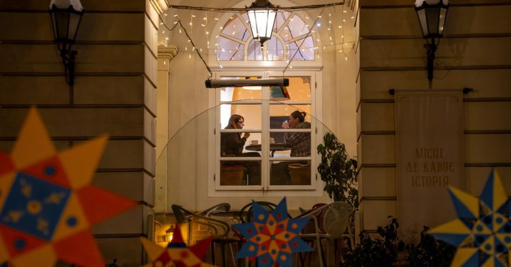 Четыре года войны: жизнь продолжается для украинцев