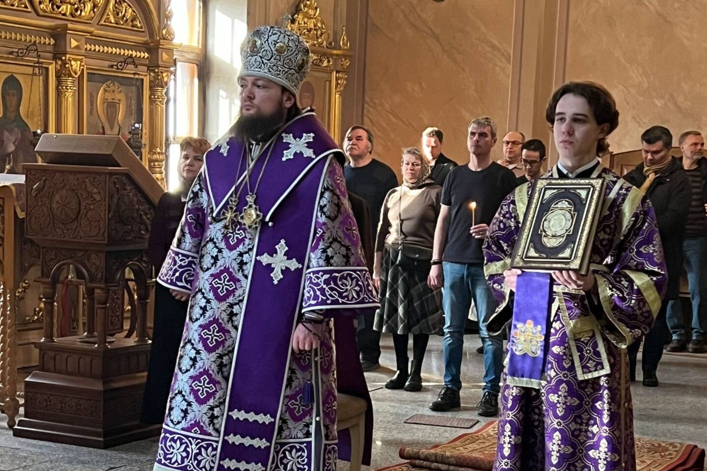 Епископ Истринский Серафим возглавил Литургию в честь мученика Вячеслава Чешского