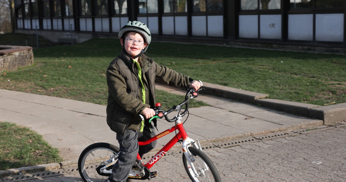 При поступлении Джошуа в школу: «Таких мы здесь не берем»